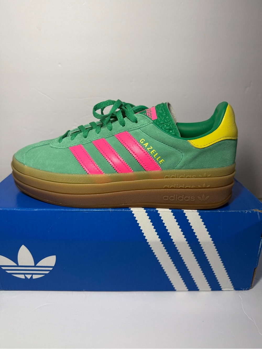 Adidas Gazelle Bold Sneakers - Size 8 - Green with Pink Stripes JH9668 - New - Picture 7 of 8